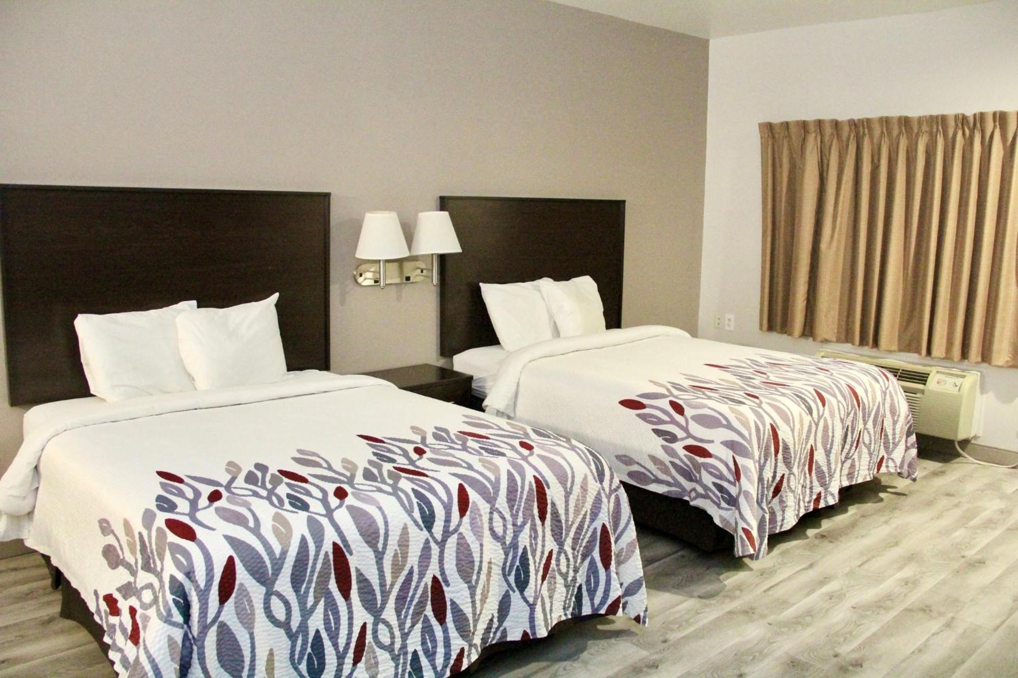 Red Roof Inn & Suites Lake Orion / Auburn Hills Esterno foto