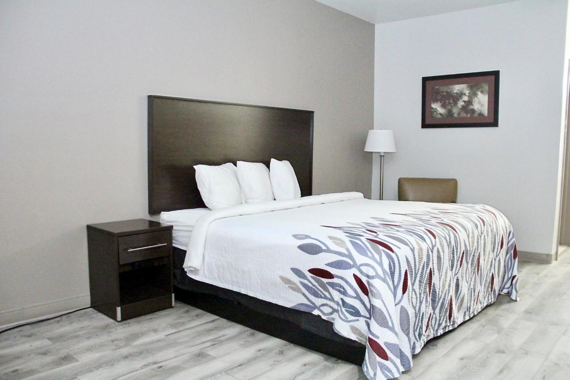 Red Roof Inn & Suites Lake Orion / Auburn Hills Esterno foto