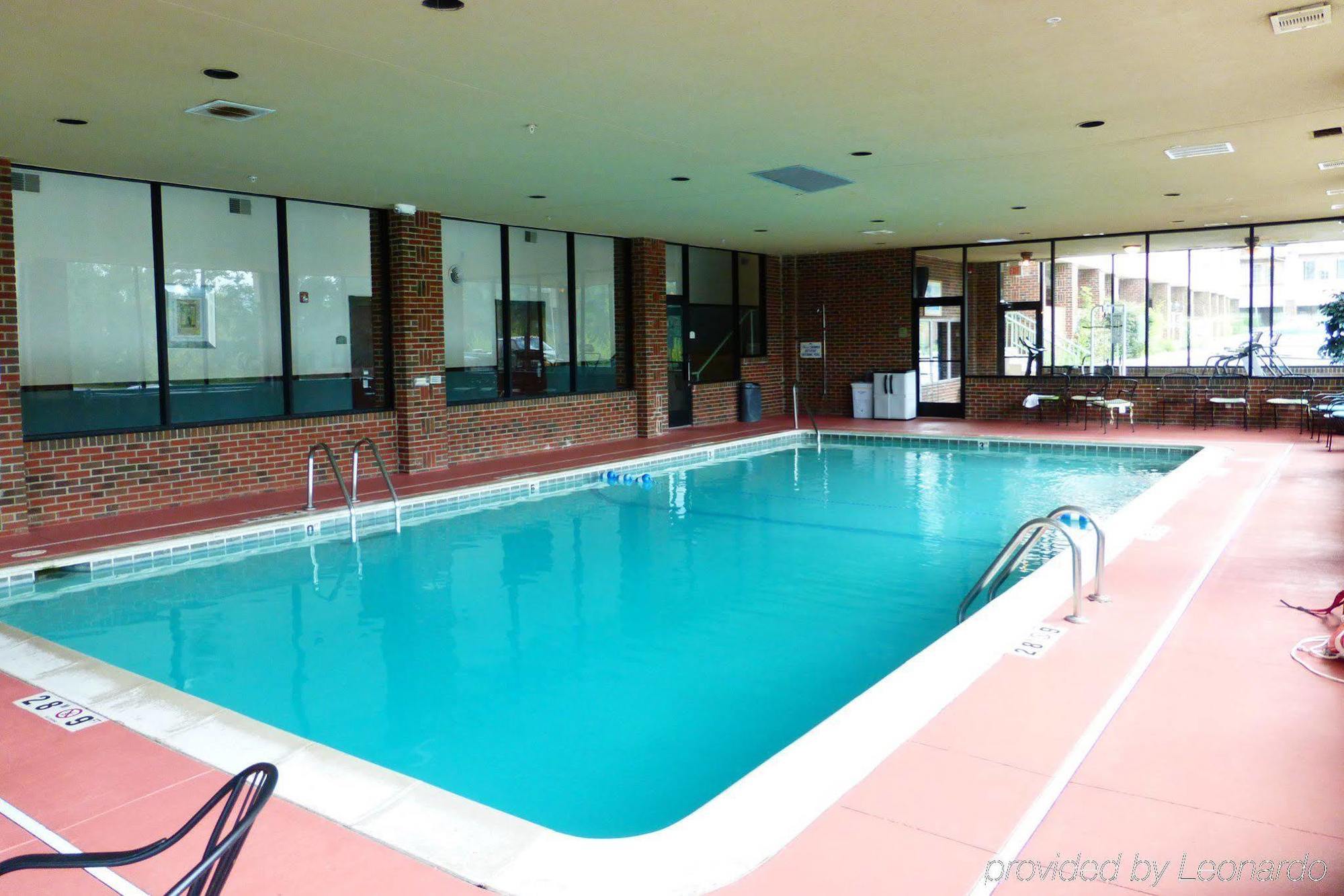 Red Roof Inn & Suites Lake Orion / Auburn Hills Esterno foto